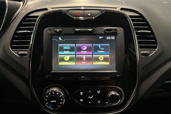 Renault Captur 12 of 18