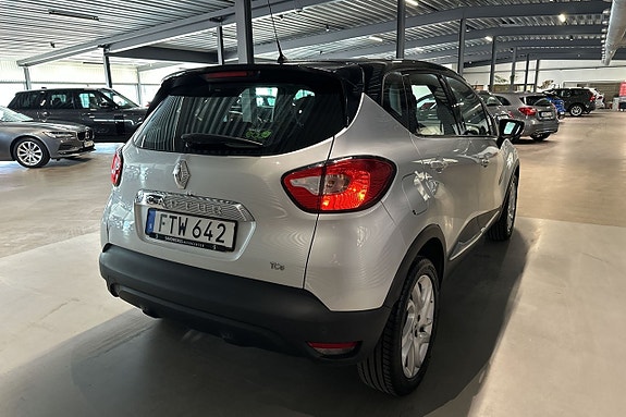 Renault Captur 4 of 18