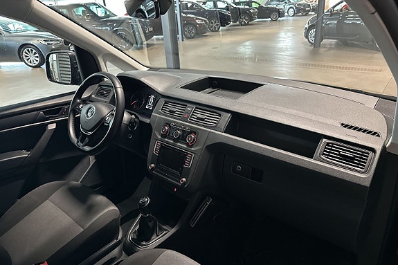 Volkswagen Caddy 8 of 15
