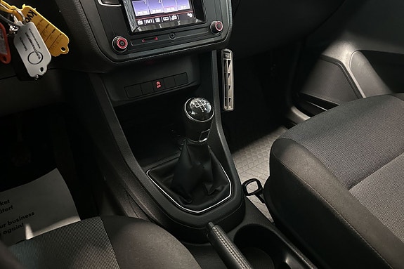 Volkswagen Caddy 10 of 15