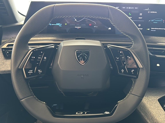 Peugeot e-3008 13 of 22