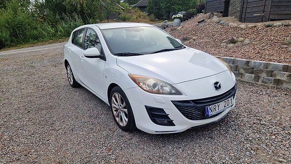 Mazda 3 2 of 7