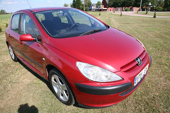 Peugeot 307 4 of 22