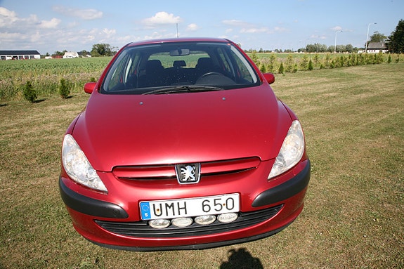 Peugeot 307 2 of 22