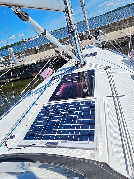 Bavaria 33 Cruiser 5 of 5