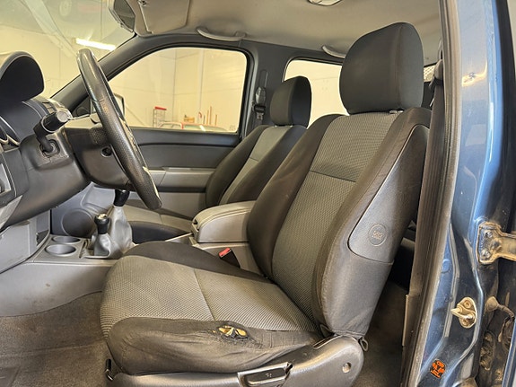 Mazda BT-50 14 of 18
