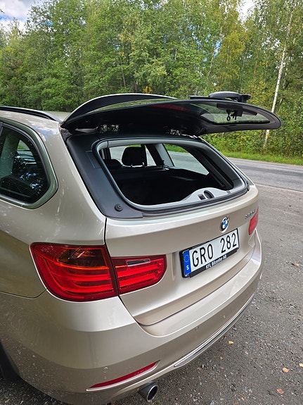 BMW 320d 16 of 17