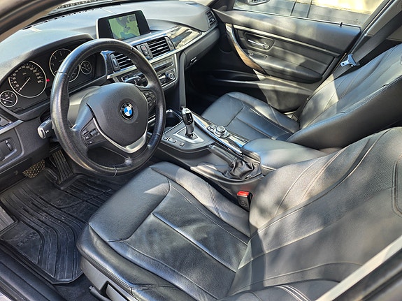 BMW 320d 13 of 17