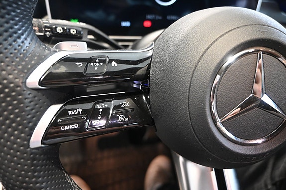 Mercedes-Benz C300 de 19 of 24