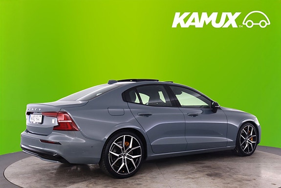 Volvo S60 2 of 26