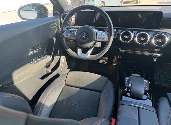 Mercedes-Benz A250 e 6 of 10