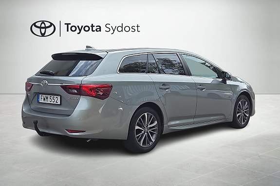 Toyota Avensis 3 of 20