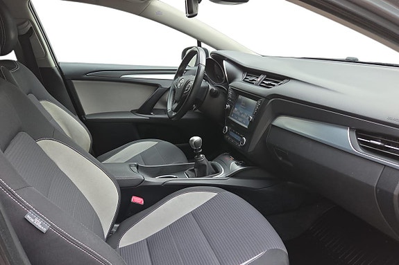 Toyota Avensis 17 of 20