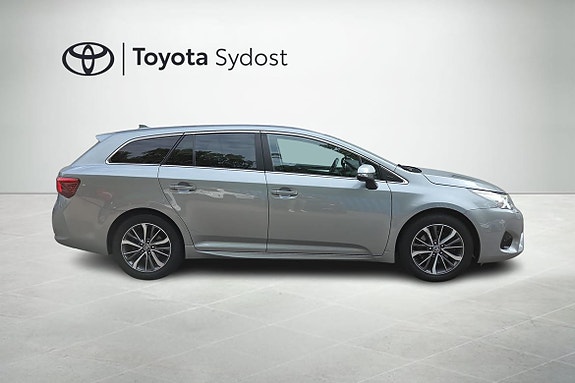 Toyota Avensis 6 of 20