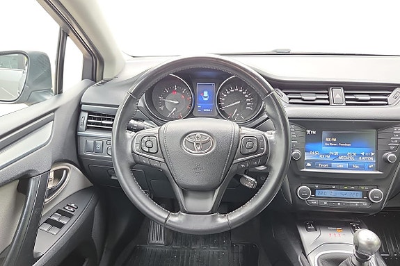 Toyota Avensis 12 of 20