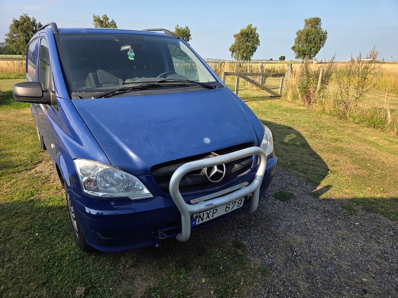 Mercedes-Benz Vito 113 2 of 12