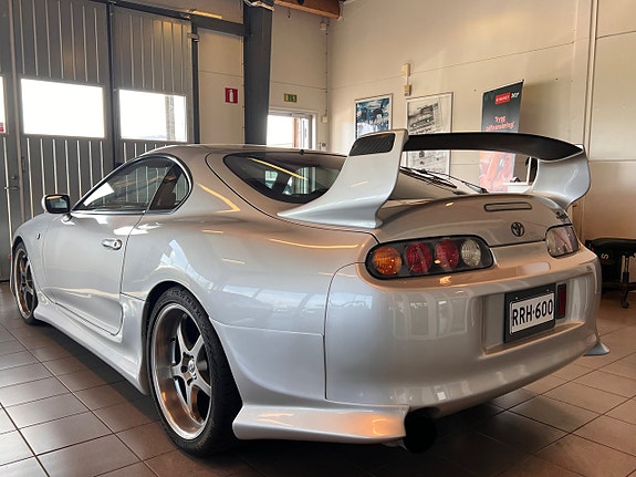 Toyota Supra 3 of 15