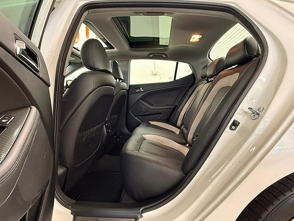 Kia Optima 16 of 29