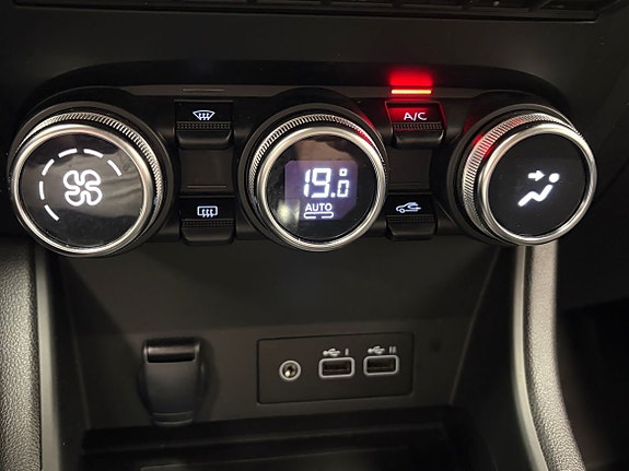 Renault Captur 14 of 18