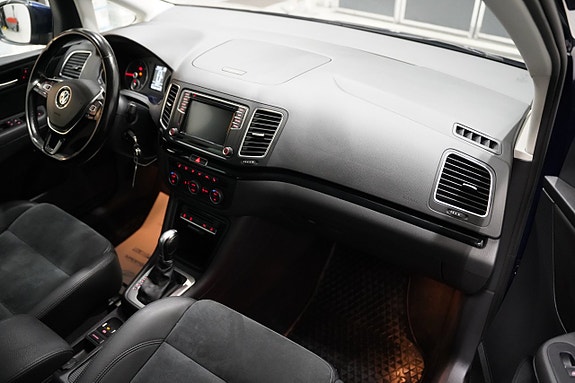 Volkswagen Sharan 9 of 23