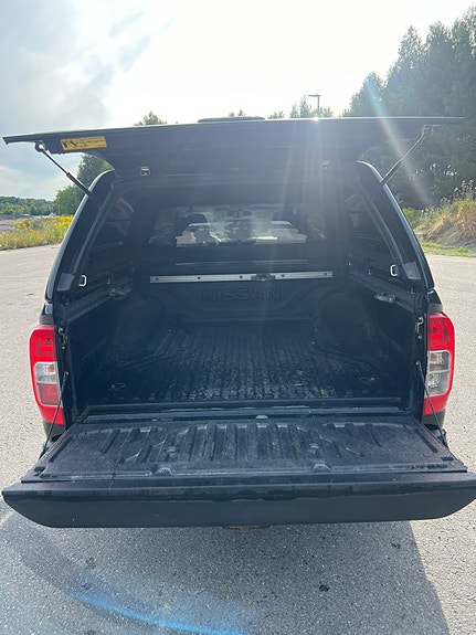 Nissan Navara 5 of 8