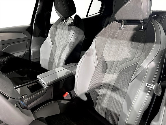 Peugeot 408 6 of 14