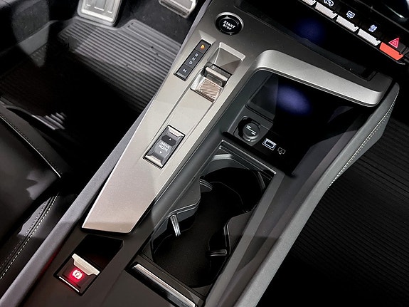 Peugeot 408 13 of 14