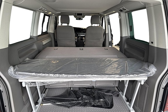 Volkswagen California 21 of 28
