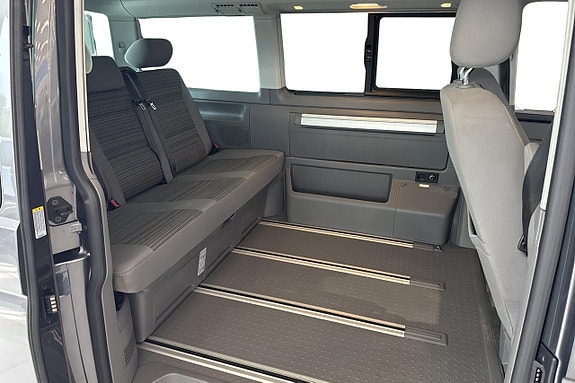 Volkswagen California 17 of 28