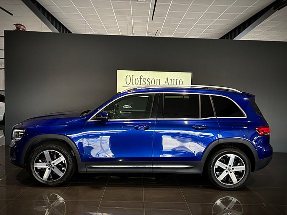 Mercedes-Benz GLB200 d 2 of 15