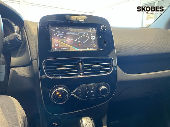 Renault Clio 13 of 16