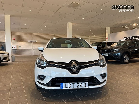 Renault Clio 2 of 16