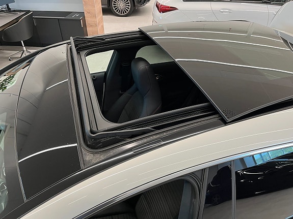 Mercedes-Benz CLA250 14 of 15