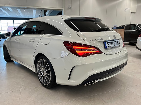 Mercedes-Benz CLA250 4 of 15