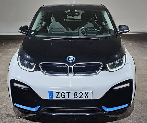 BMW i3 8 of 17
