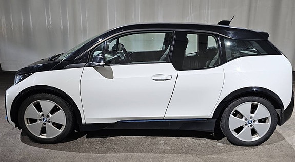BMW i3 12 of 17