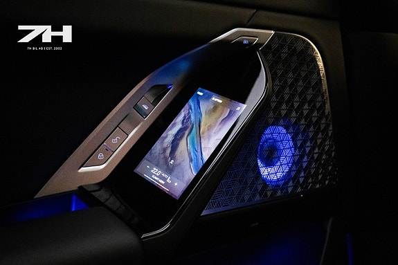 BMW i7 20 of 27