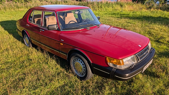Saab 900 3 of 10