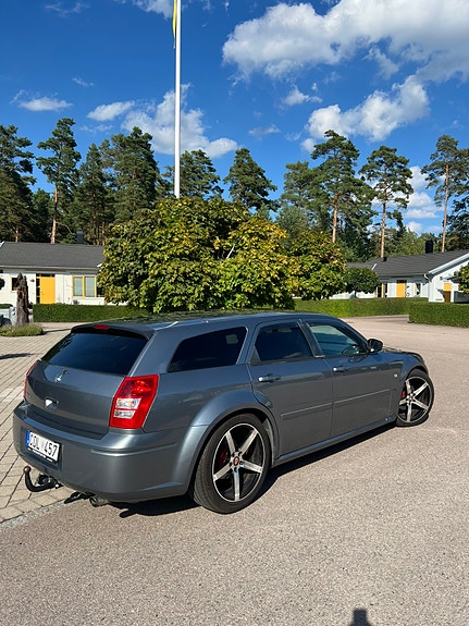 Dodge Magnum 4 of 7