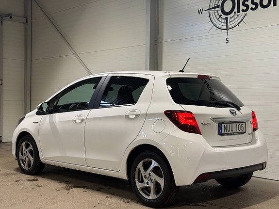 Toyota Yaris 4 of 20