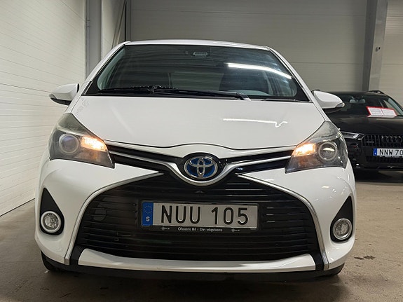 Toyota Yaris 9 of 20