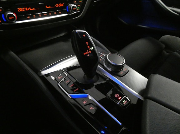 BMW 530e 18 of 27