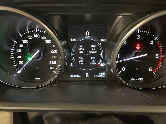 Land Rover Range Rover Sport 14 of 23