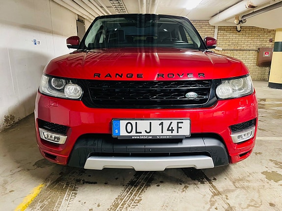 Land Rover Range Rover Sport 8 of 23