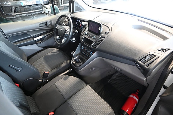Ford Transit Connect 9 of 23
