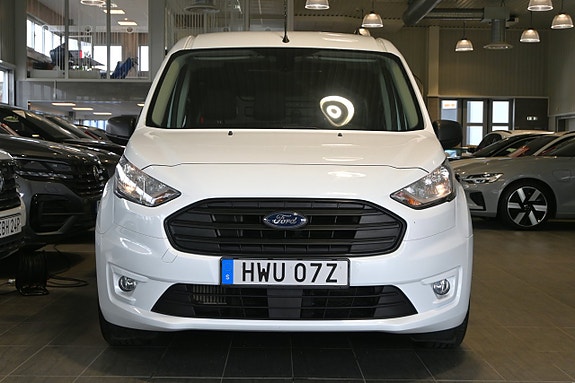 Ford Transit Connect 5 of 23