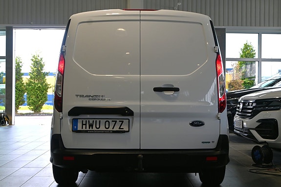 Ford Transit Connect 4 of 23