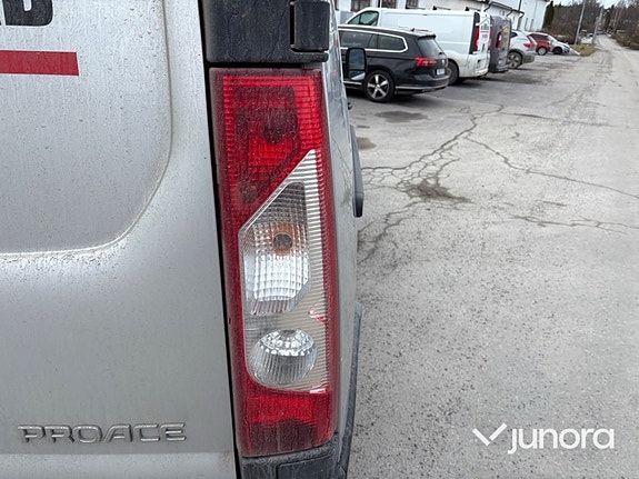 Toyota Proace 13 of 26