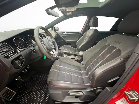 Volkswagen Golf I 21 of 29