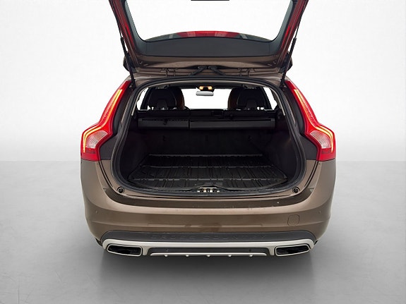 Volvo V60 Cross Country 24 of 28